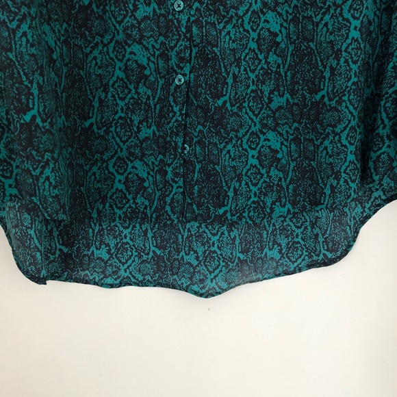 Jaclyn Smith Long Sleeve Button Down Shirt It’s perfect for Easter! Be ready! - Picture 8 of 10